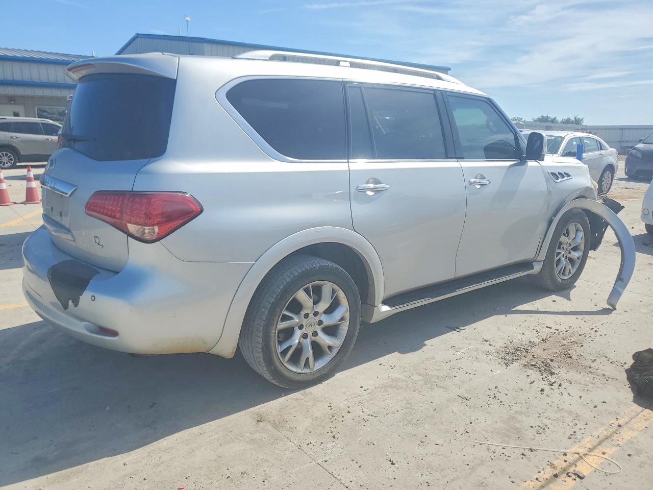 INFINITI Qx Base