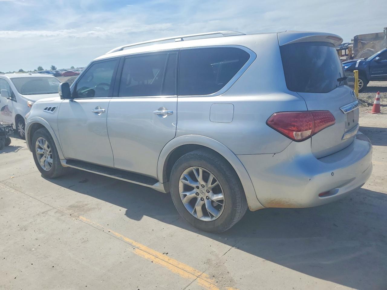 INFINITI Qx Base