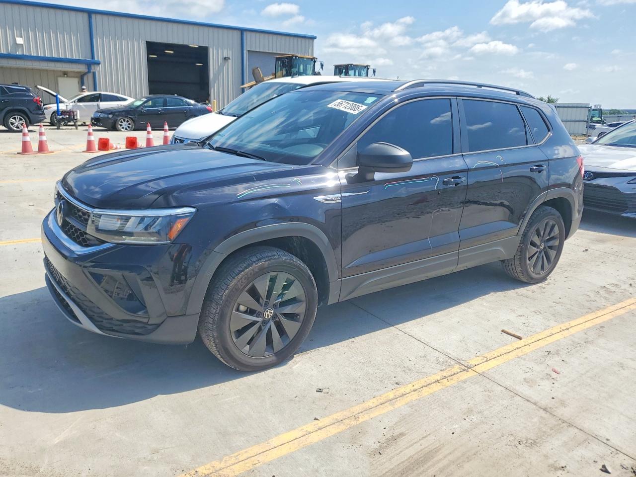 Volkswagen Taos S