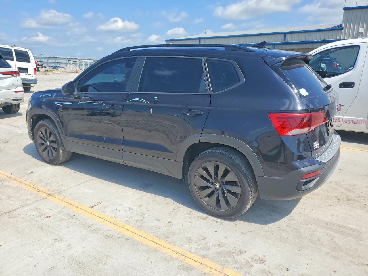 Volkswagen Taos S