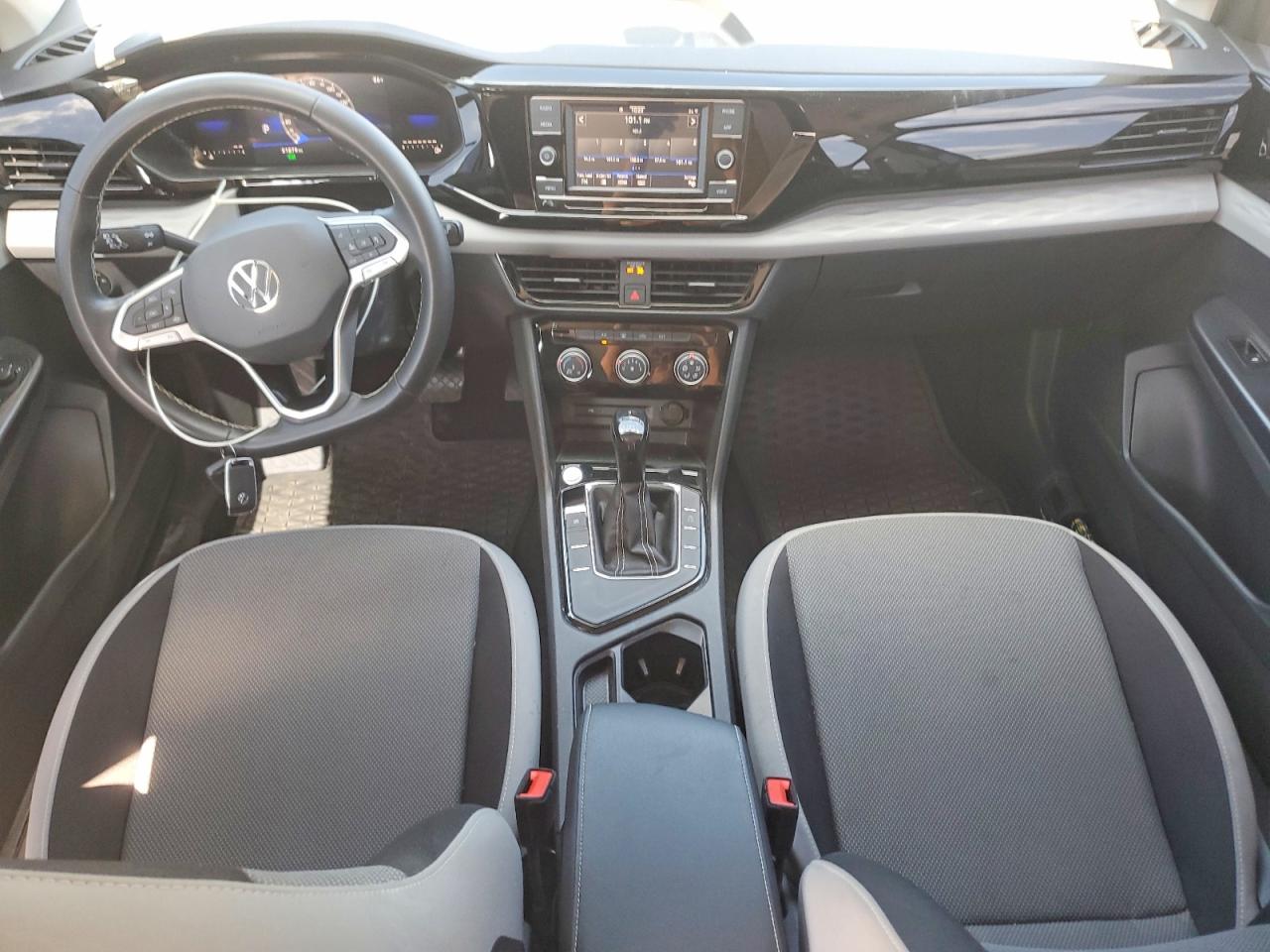 Volkswagen Taos S