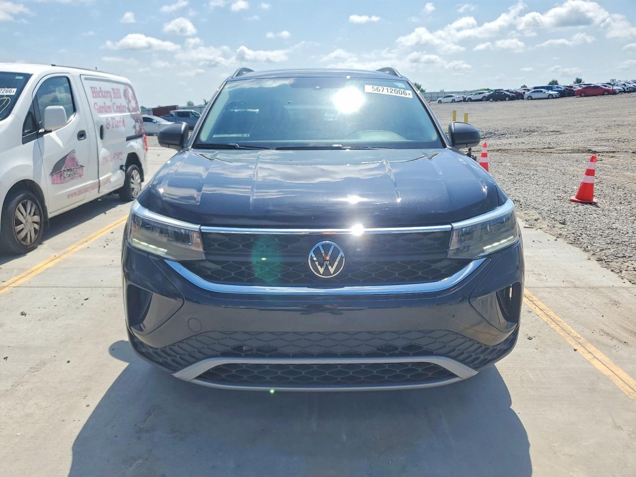 Volkswagen Taos S