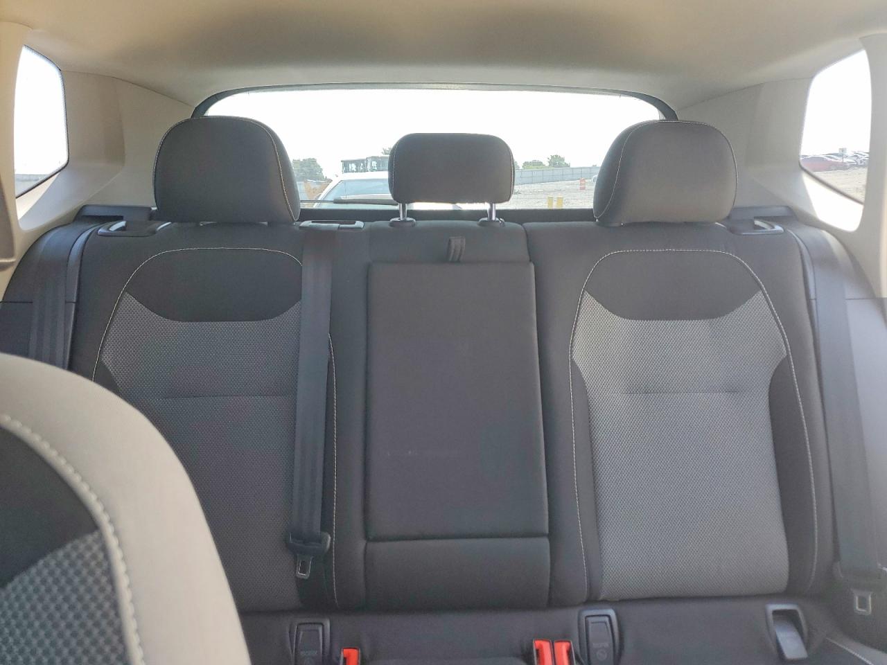 Volkswagen Taos S