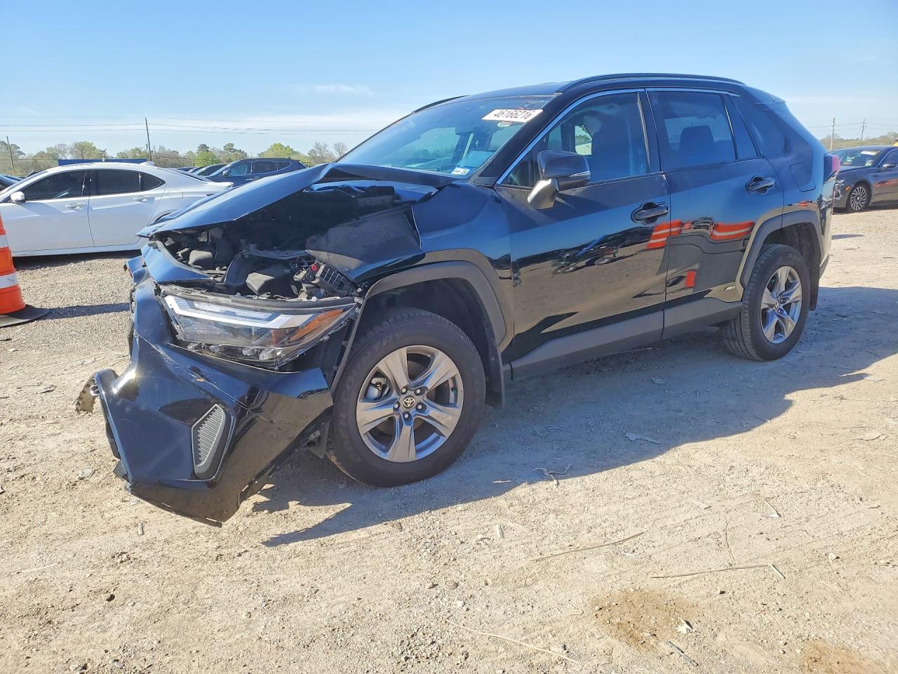 Salvage Toyota RAV4 Image