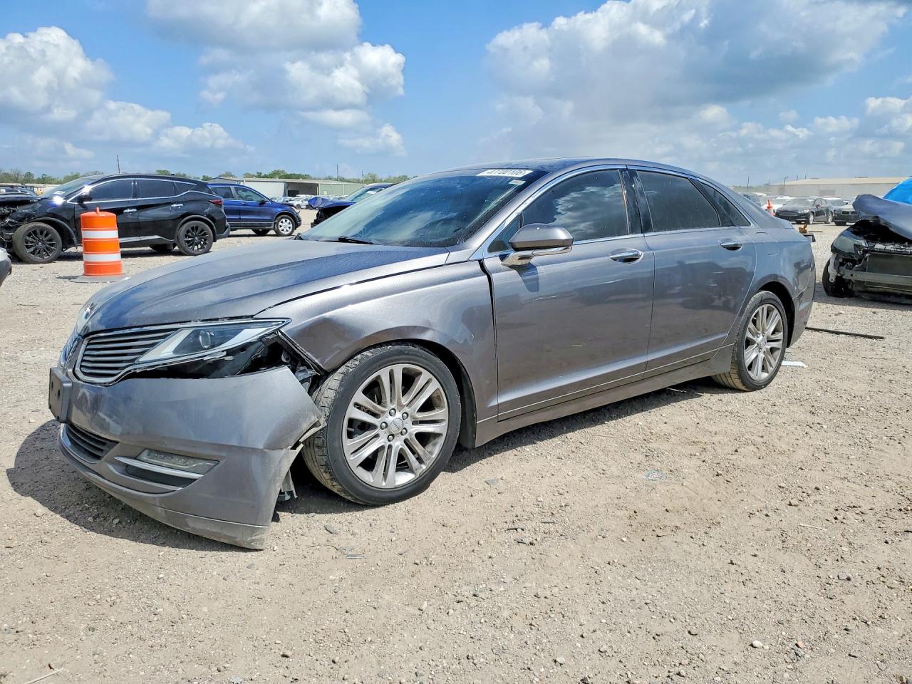 Salvage Lincoln MKZ Image