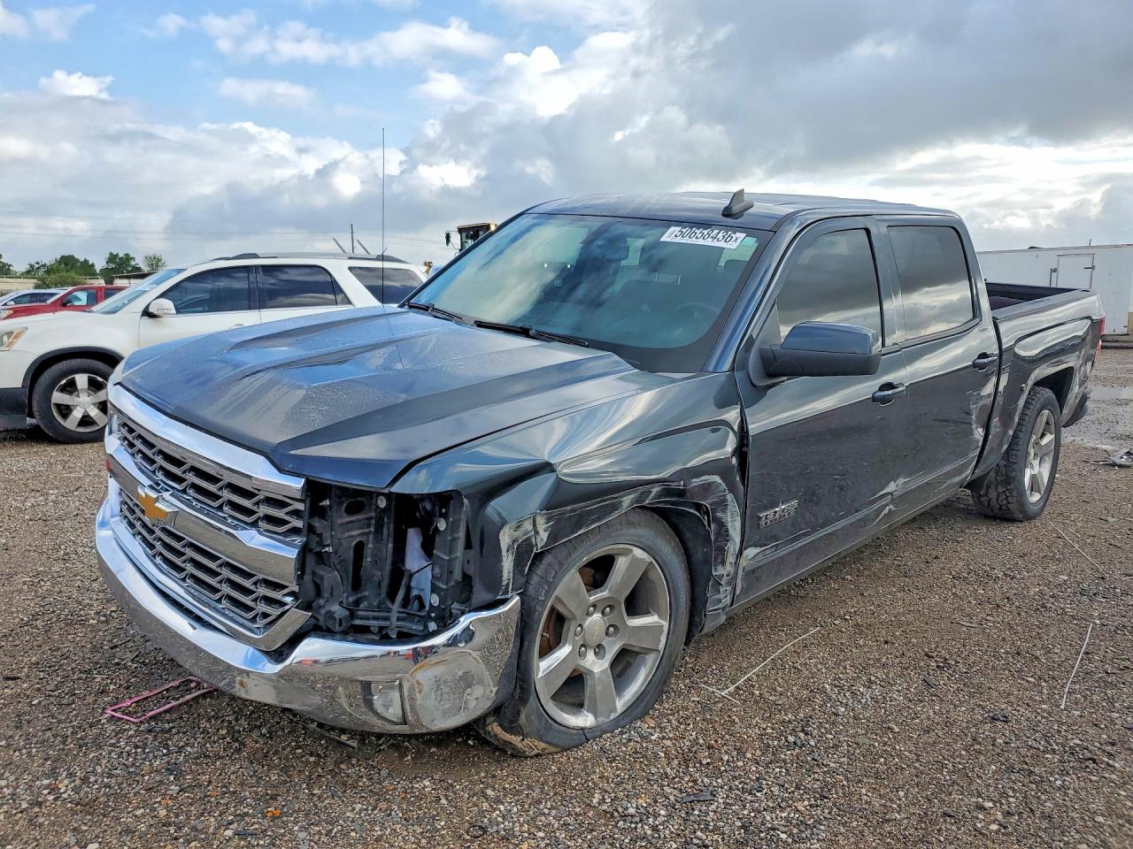 Salvage Chevrolet Silverado Image