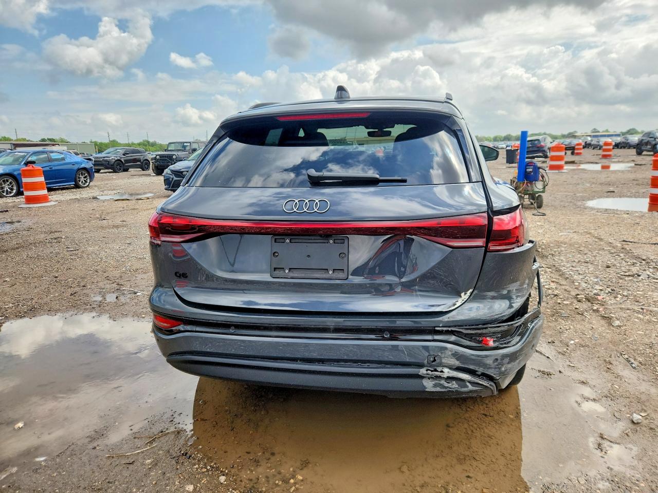 Audi Q6 Premium