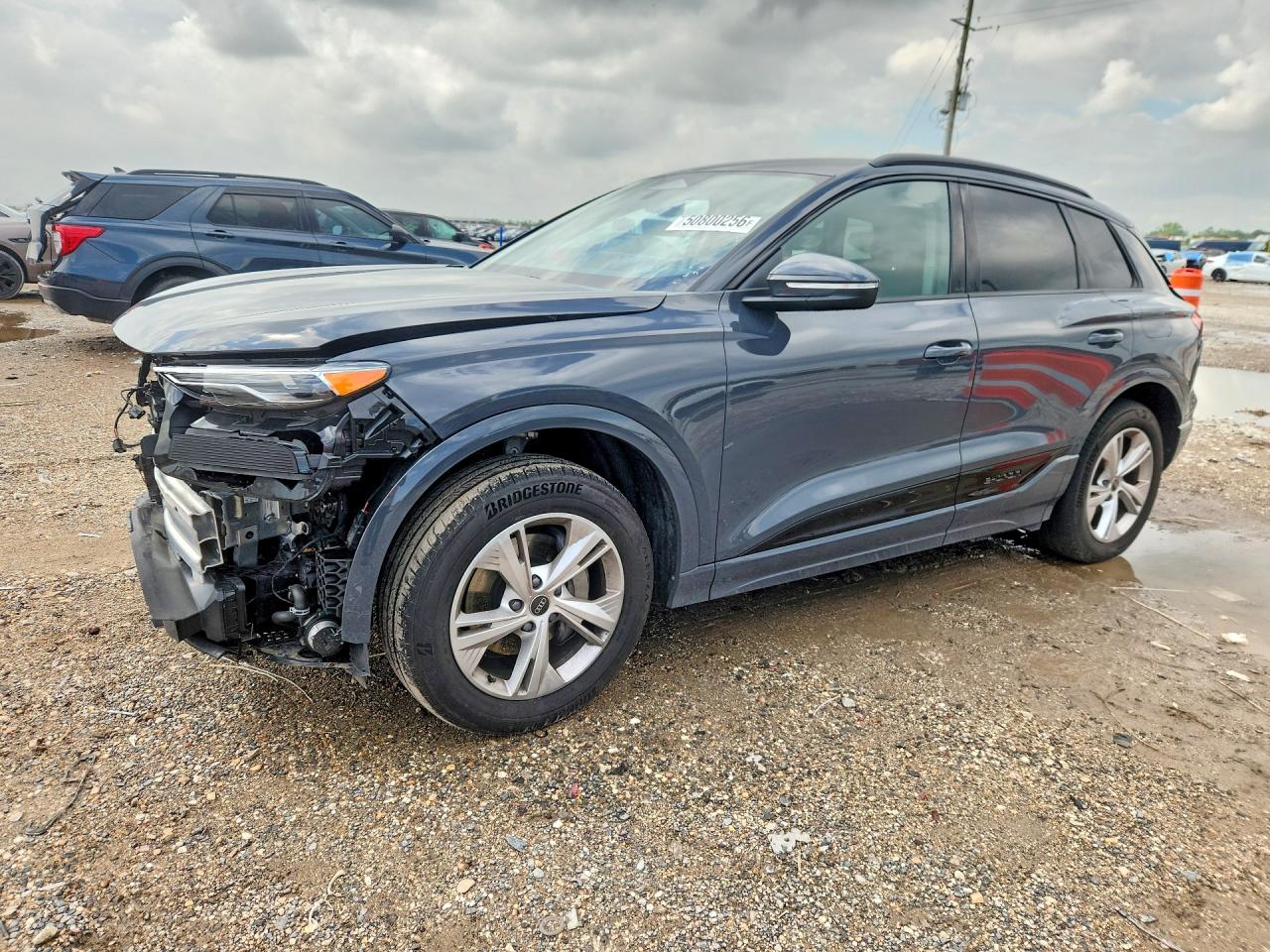 Salvage Audi Q6 Image