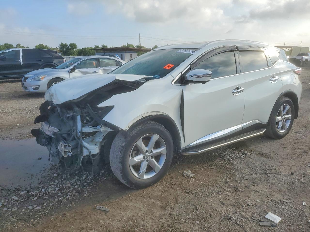 Salvage Nissan Murano Image