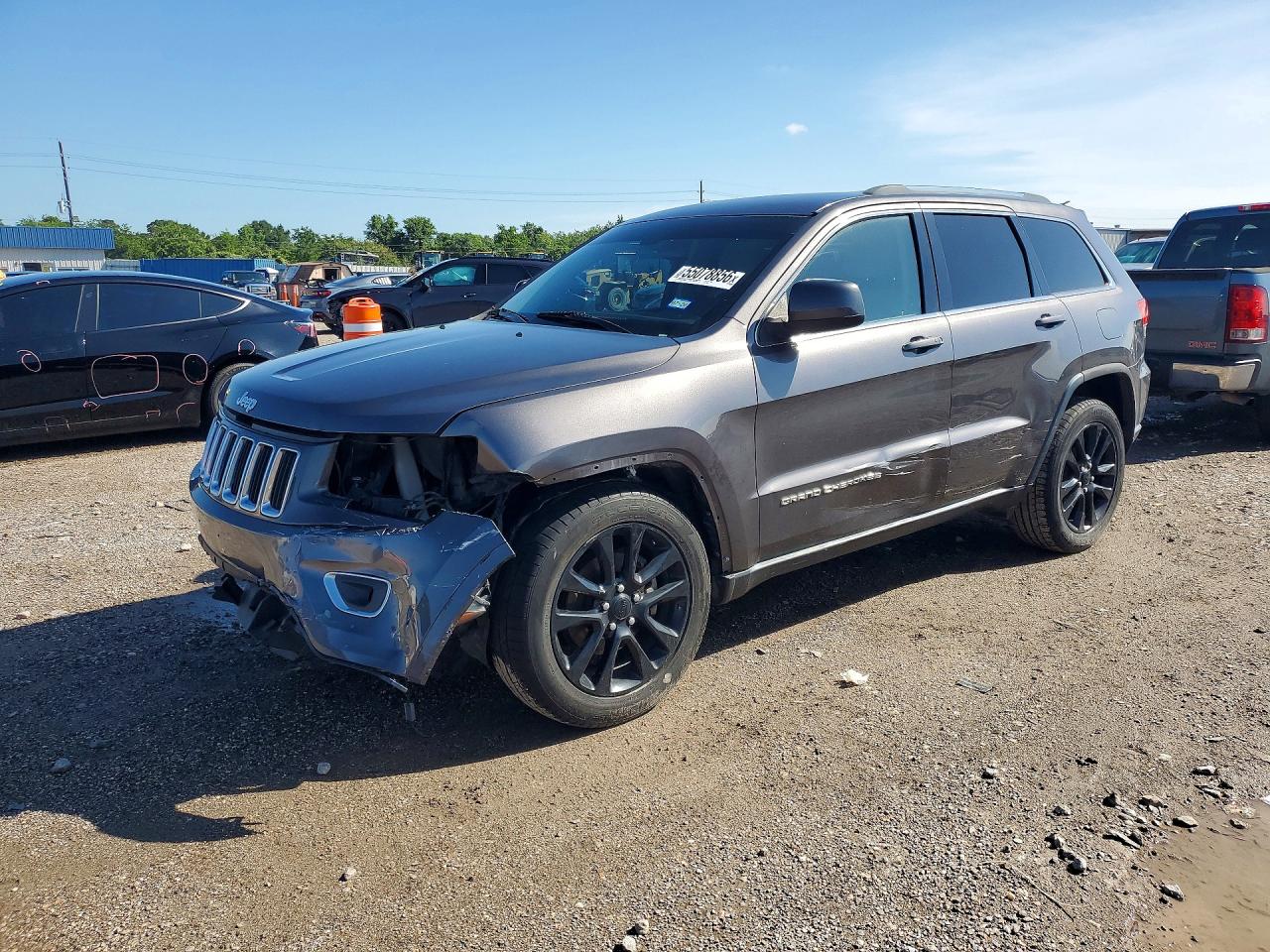 Salvage Jeep Cherokee Image