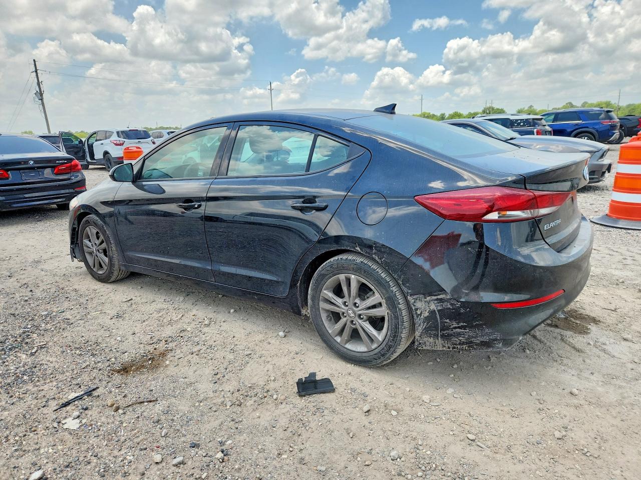 Hyundai ELANTRA Sel