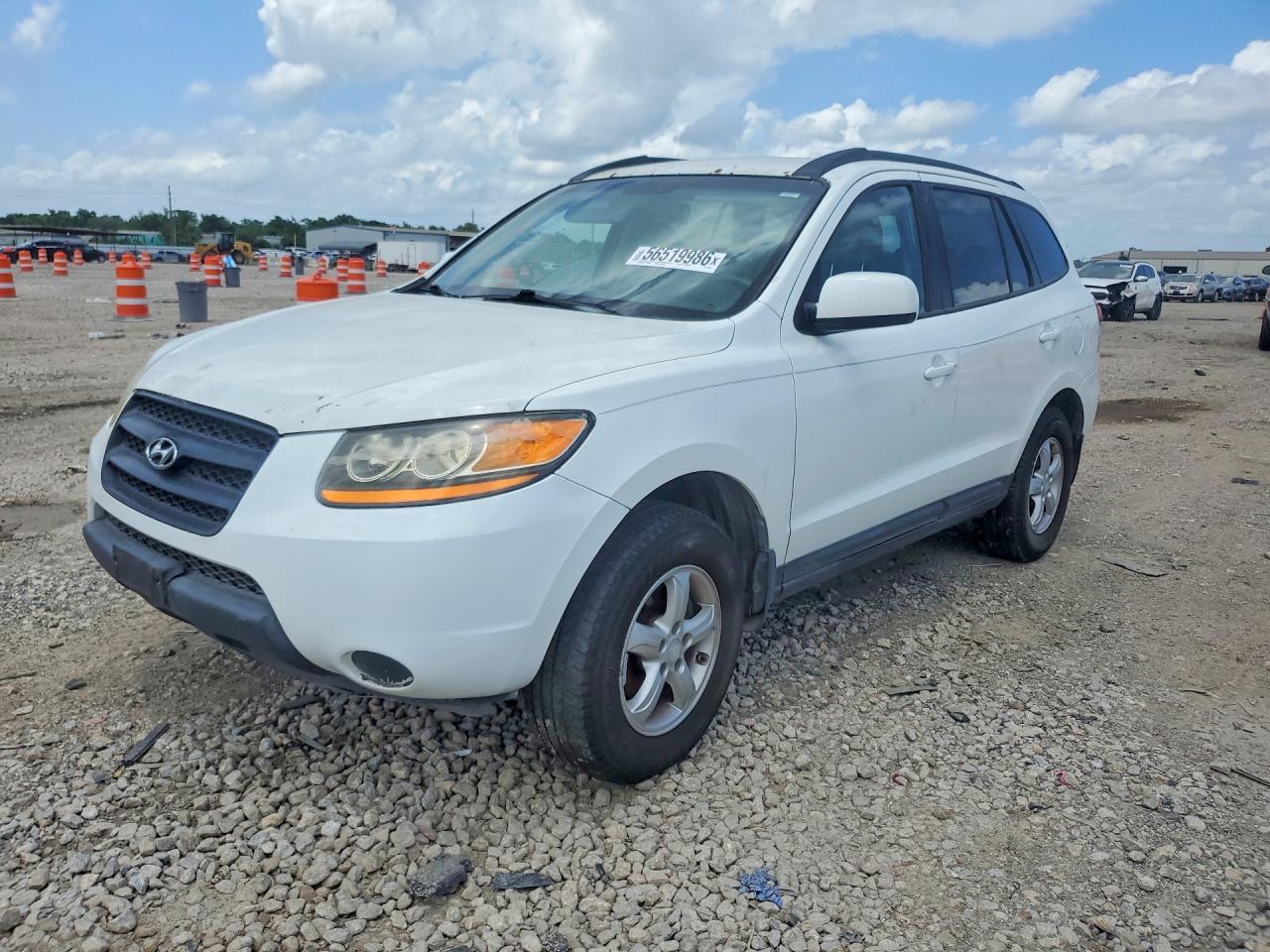 Salvage Hyundai SANTA FE Image