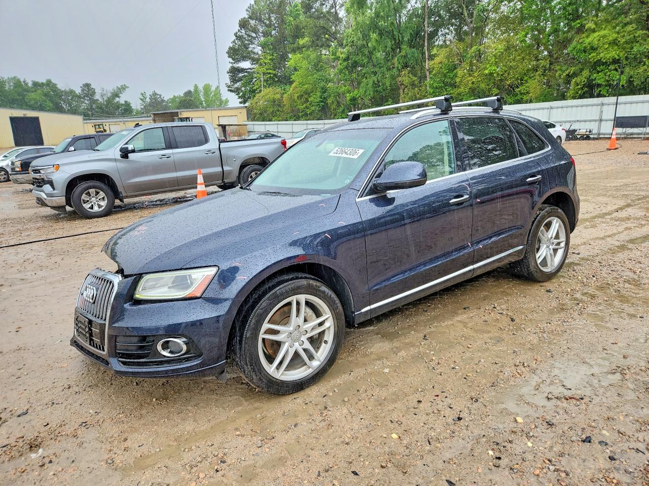 Salvage Audi Q5 Image