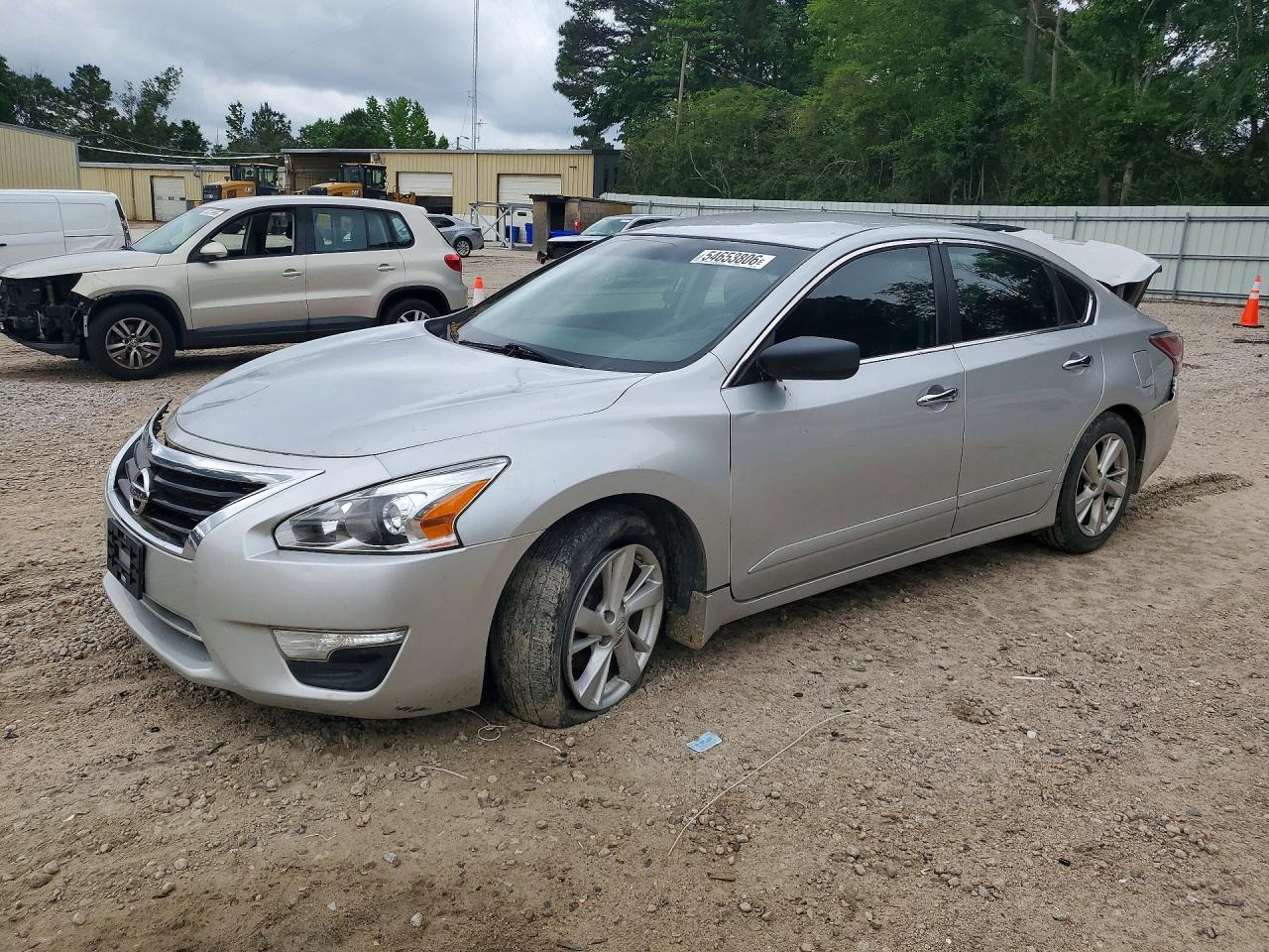 Salvage Nissan Altima Image