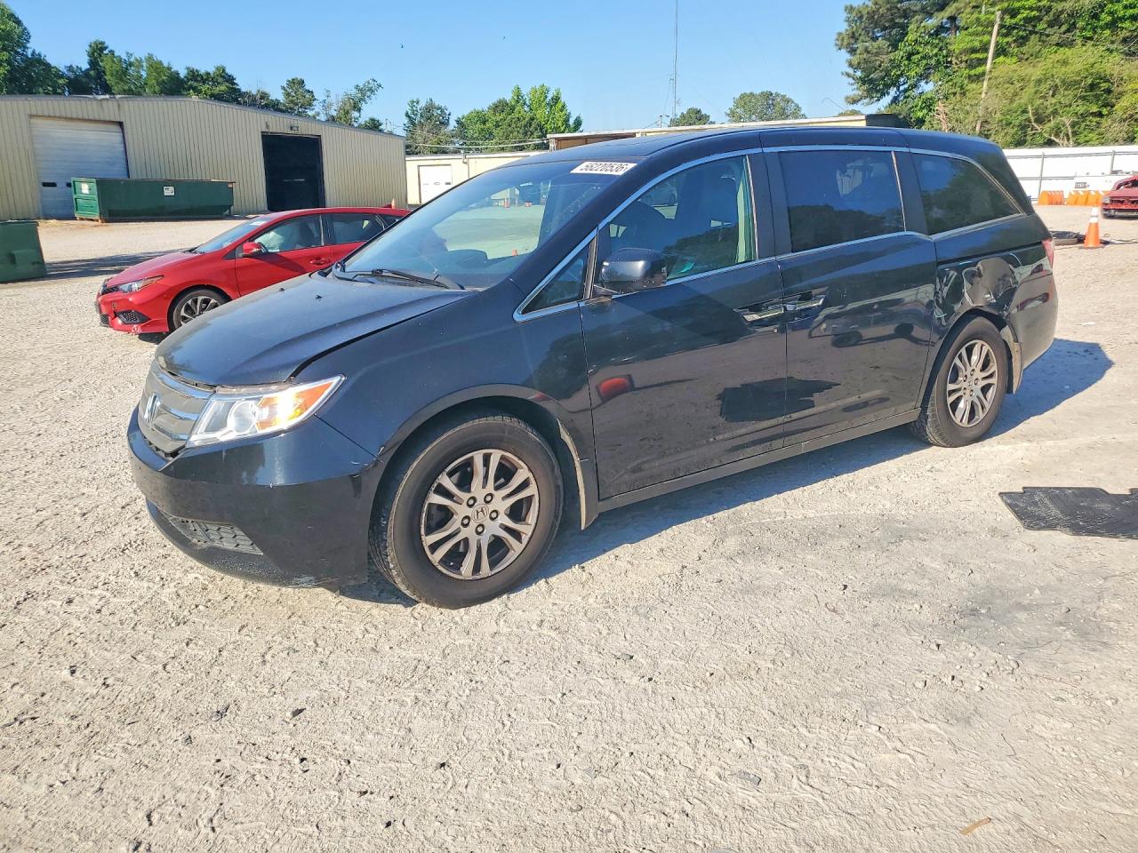Salvage Honda Odyssey Image