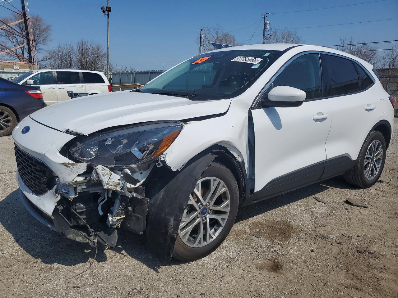 Salvage Ford Escape Image
