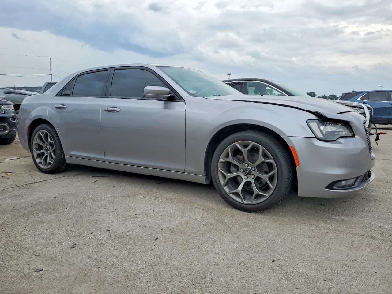 Chrysler 300 S