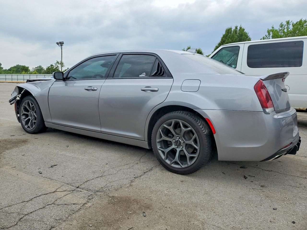 Chrysler 300 S