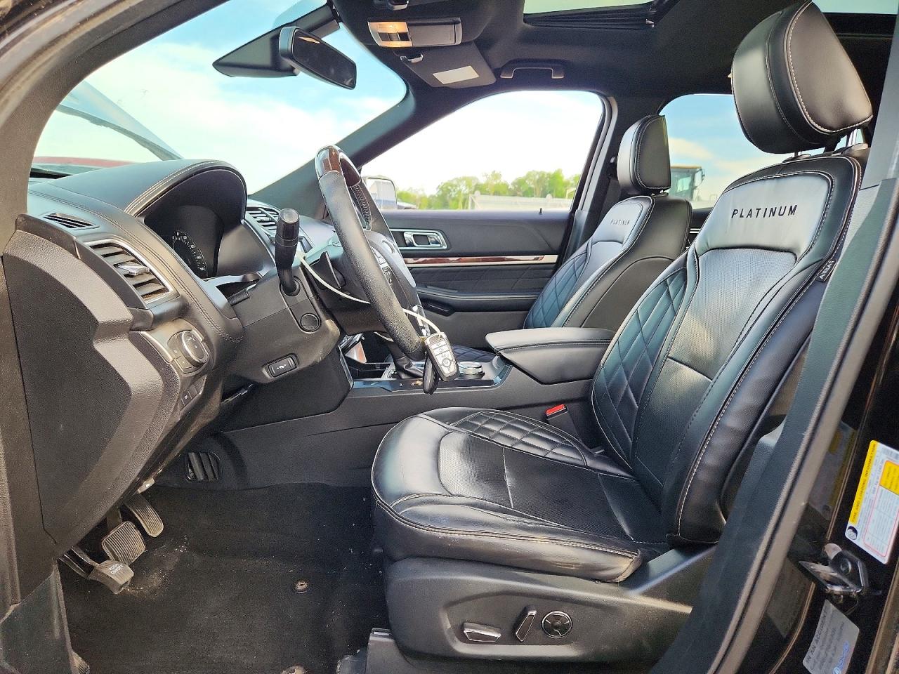 Ford Explorer Platinum
