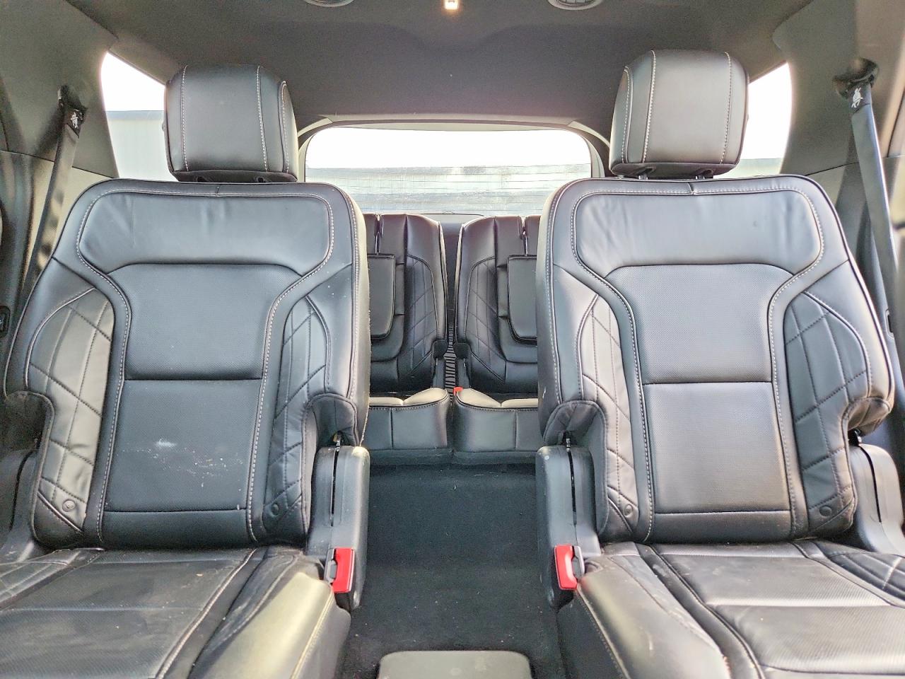 Ford Explorer Platinum