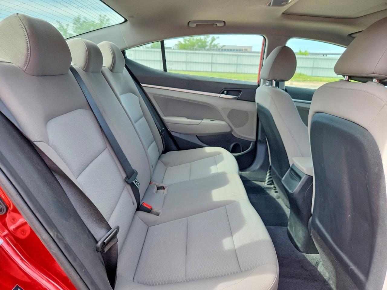 Hyundai ELANTRA Value Edition