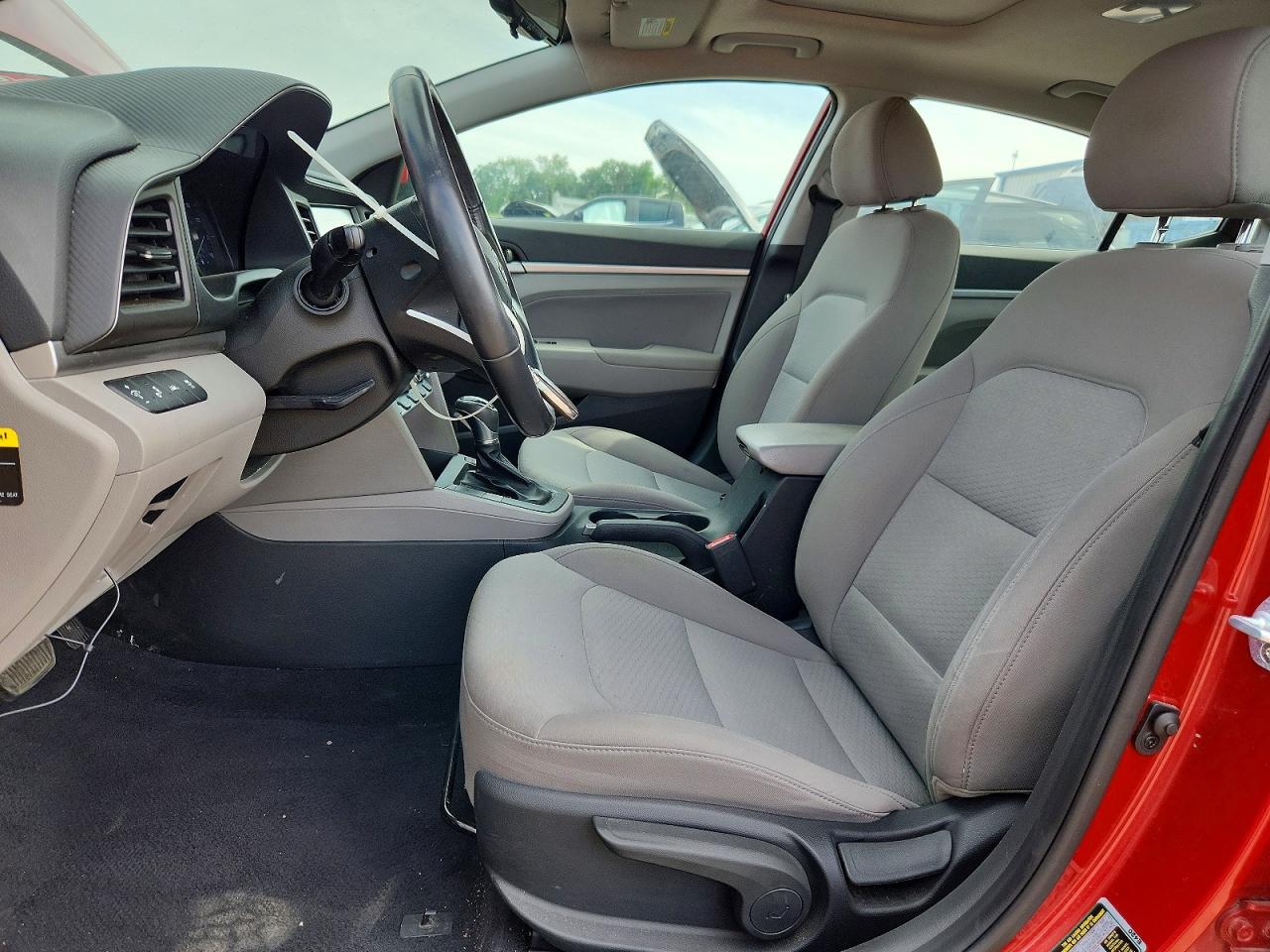 Hyundai ELANTRA Value Edition