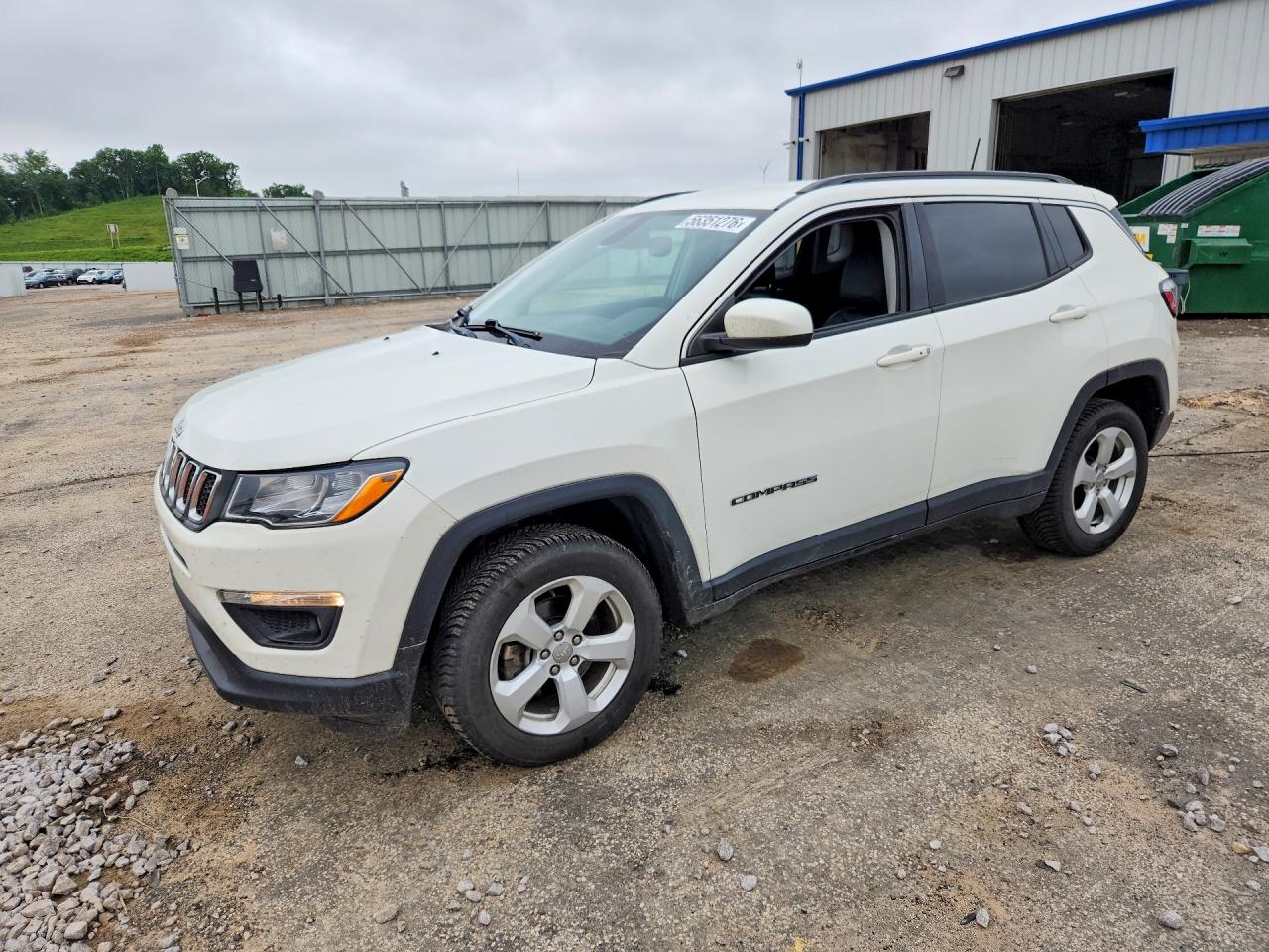 Salvage Jeep Compass Image