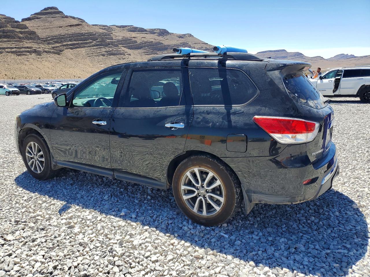 Nissan Pathfinder S