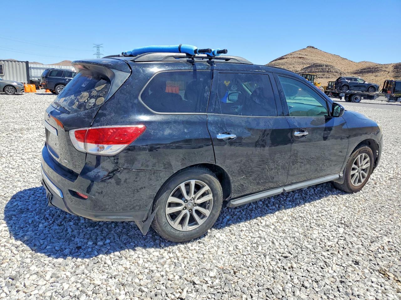 Nissan Pathfinder S