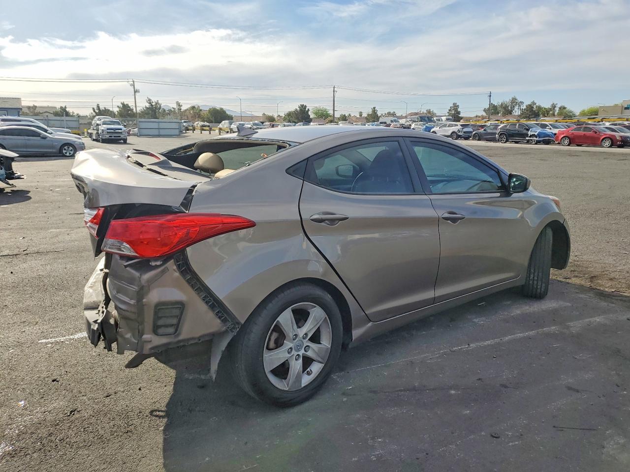 Hyundai ELANTRA Gls