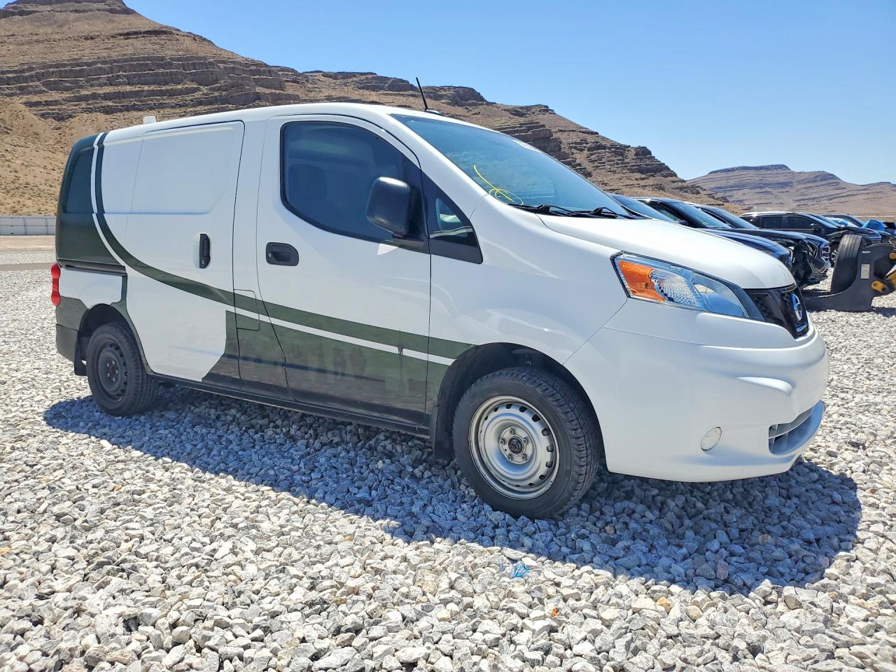 Nissan Nv S