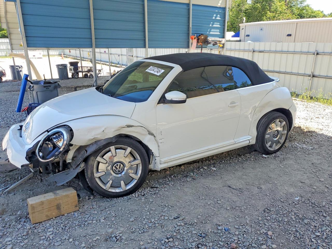 Salvage Volkswagen Beetle Image