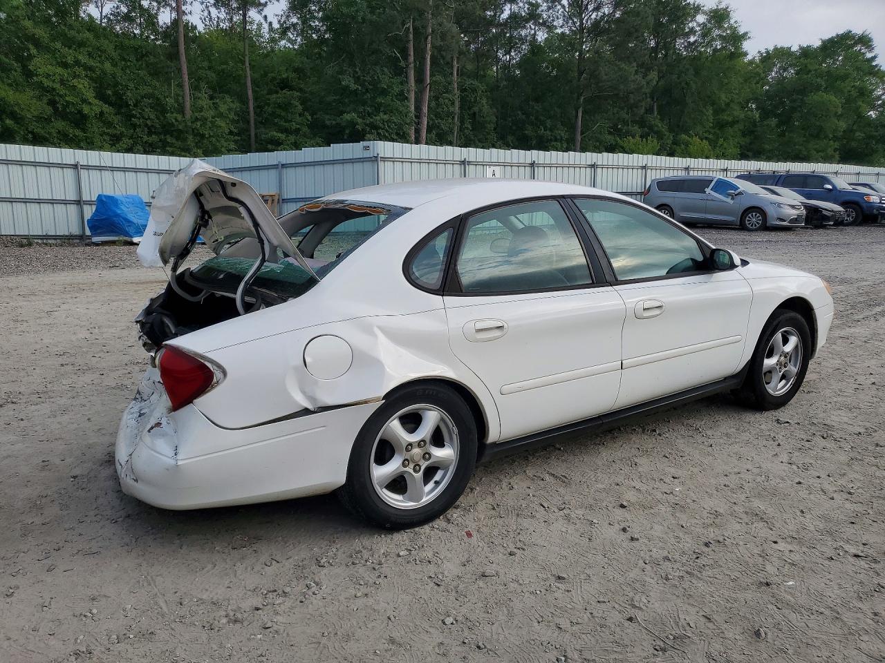 Ford Taurus Se