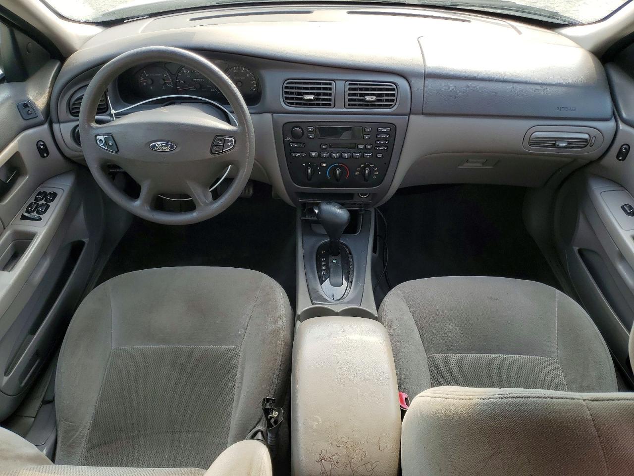 Ford Taurus Se