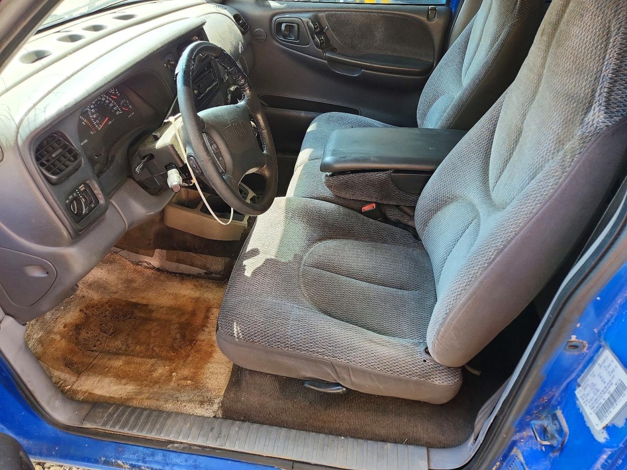 Dodge Dakota Base
