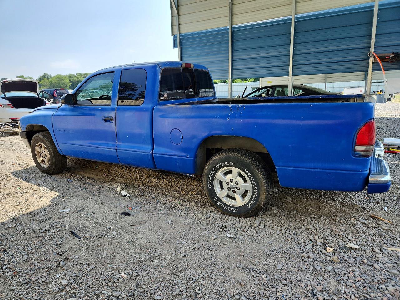 Dodge Dakota Base