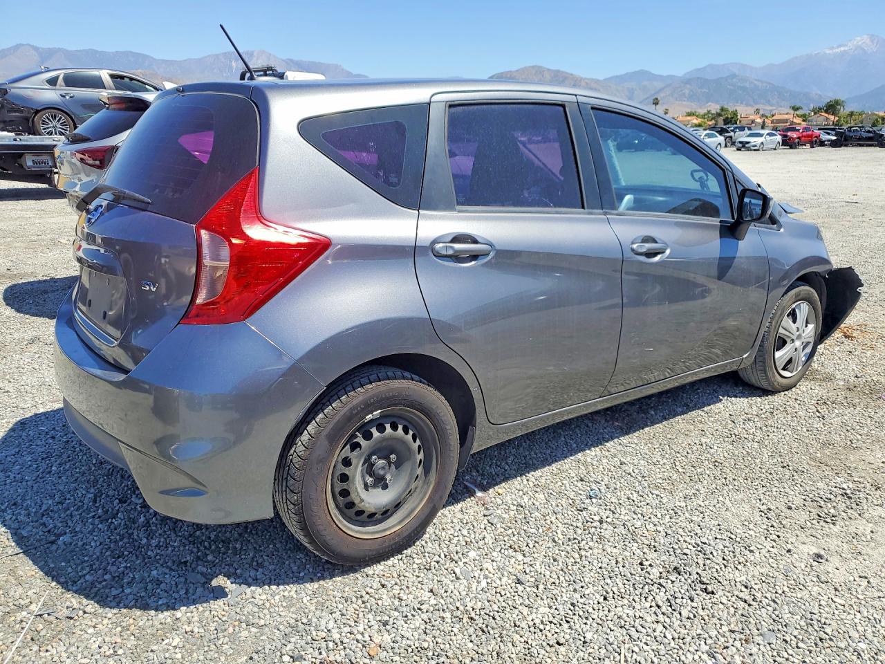 Nissan Versa Sv