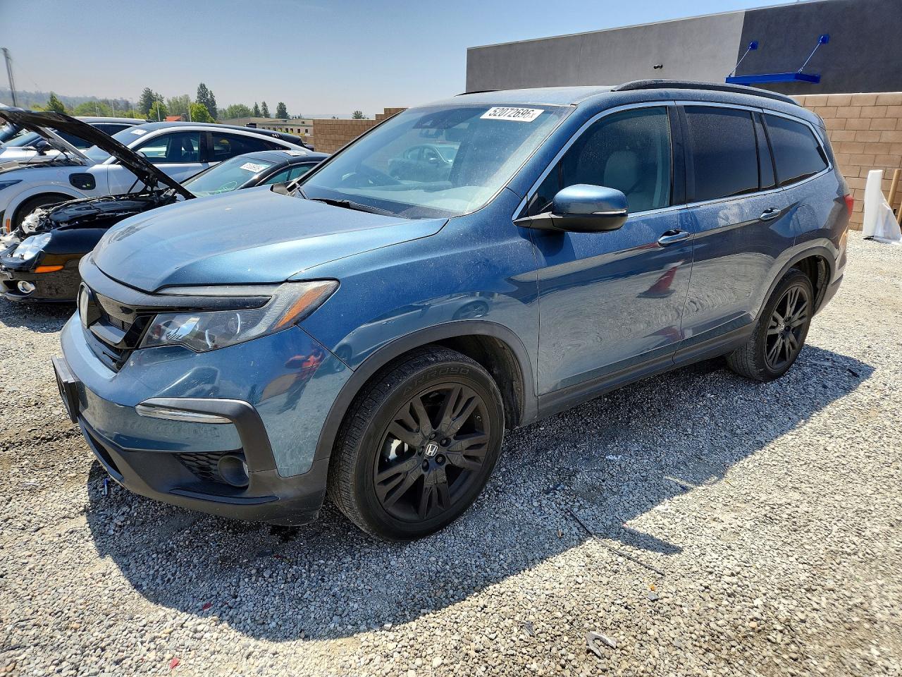 Salvage Honda Pilot Image