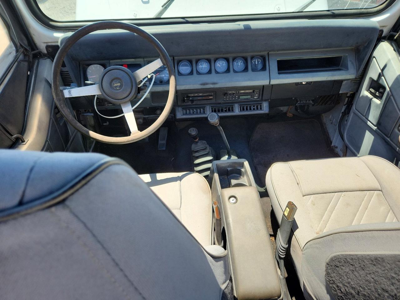 Jeep Wrangler Se