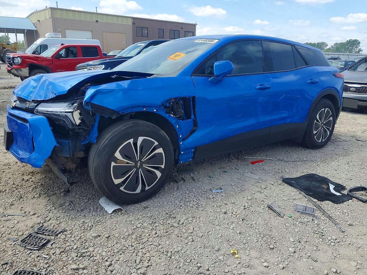 Salvage Chevrolet Blazer Image