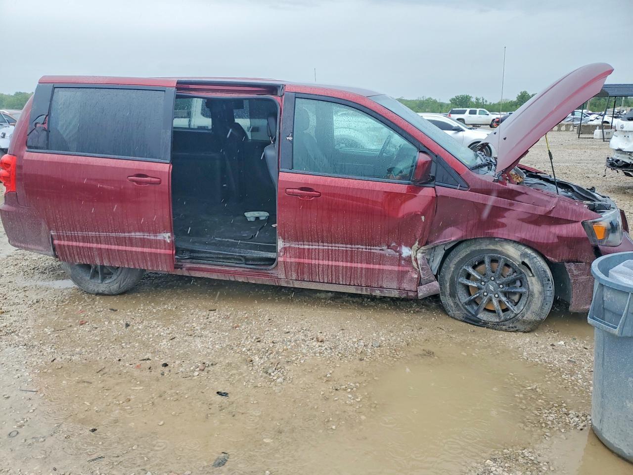 Dodge Caravan Gt
