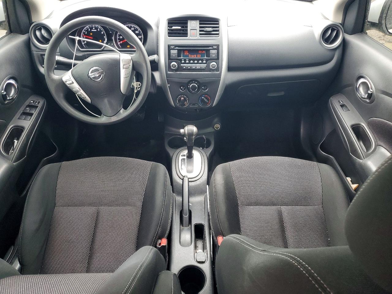 Nissan Versa Sv