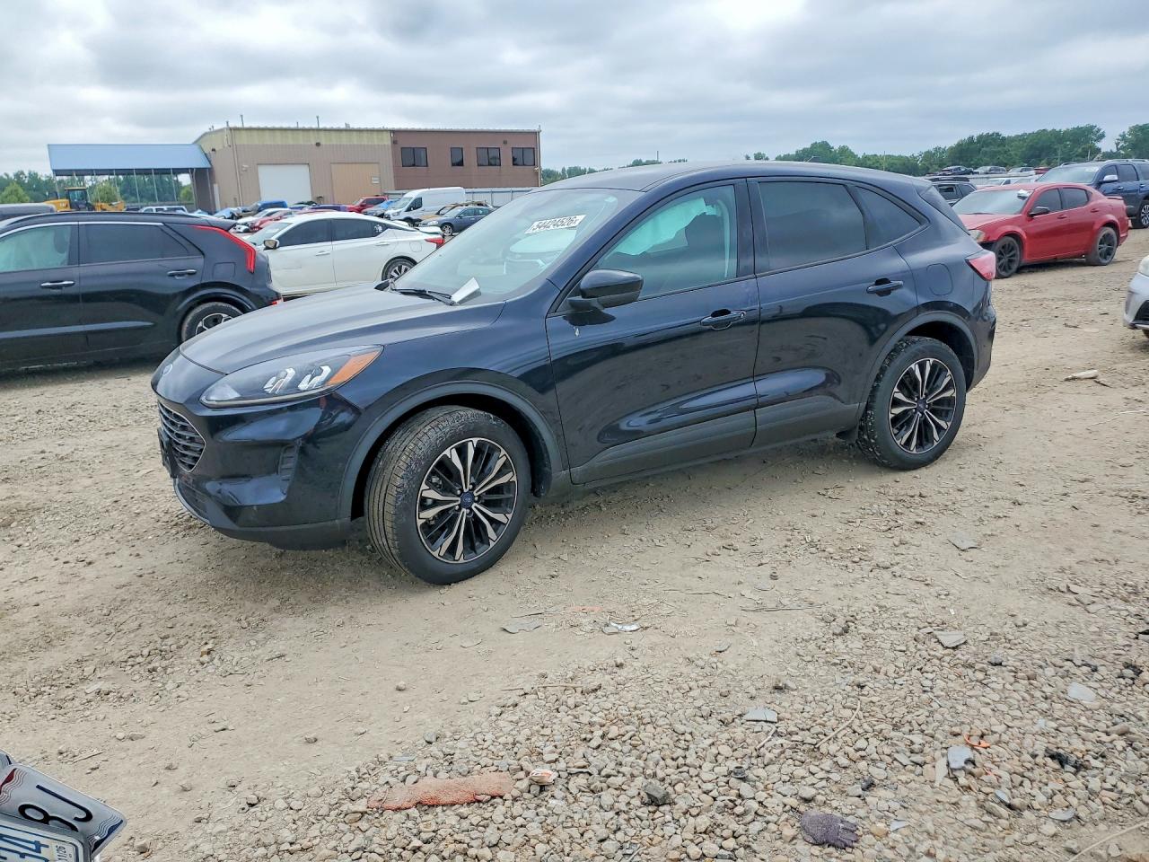 Salvage Ford Escape Image