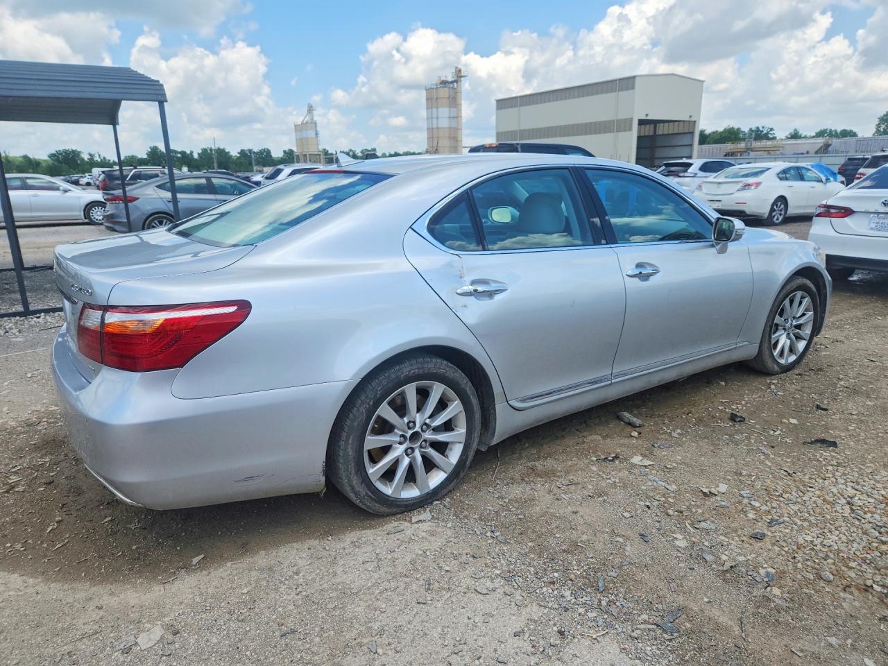 Lexus LS 460