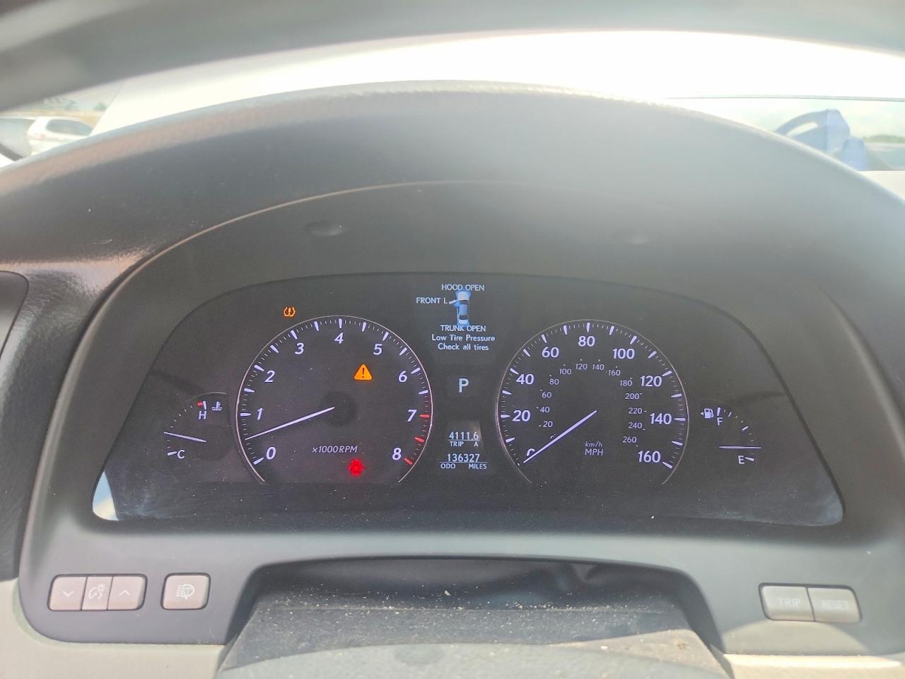 Lexus LS 460