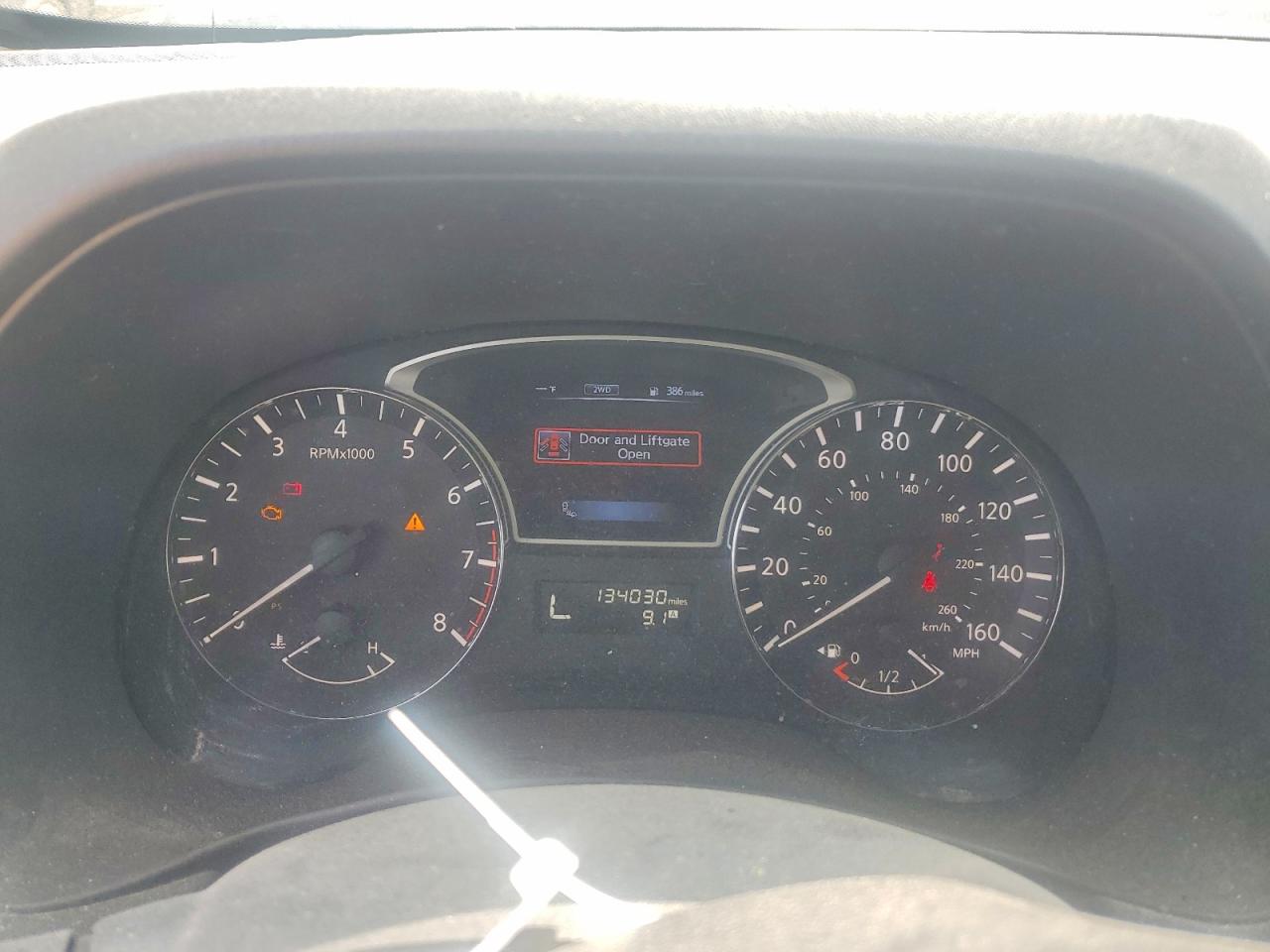 Nissan Pathfinder S