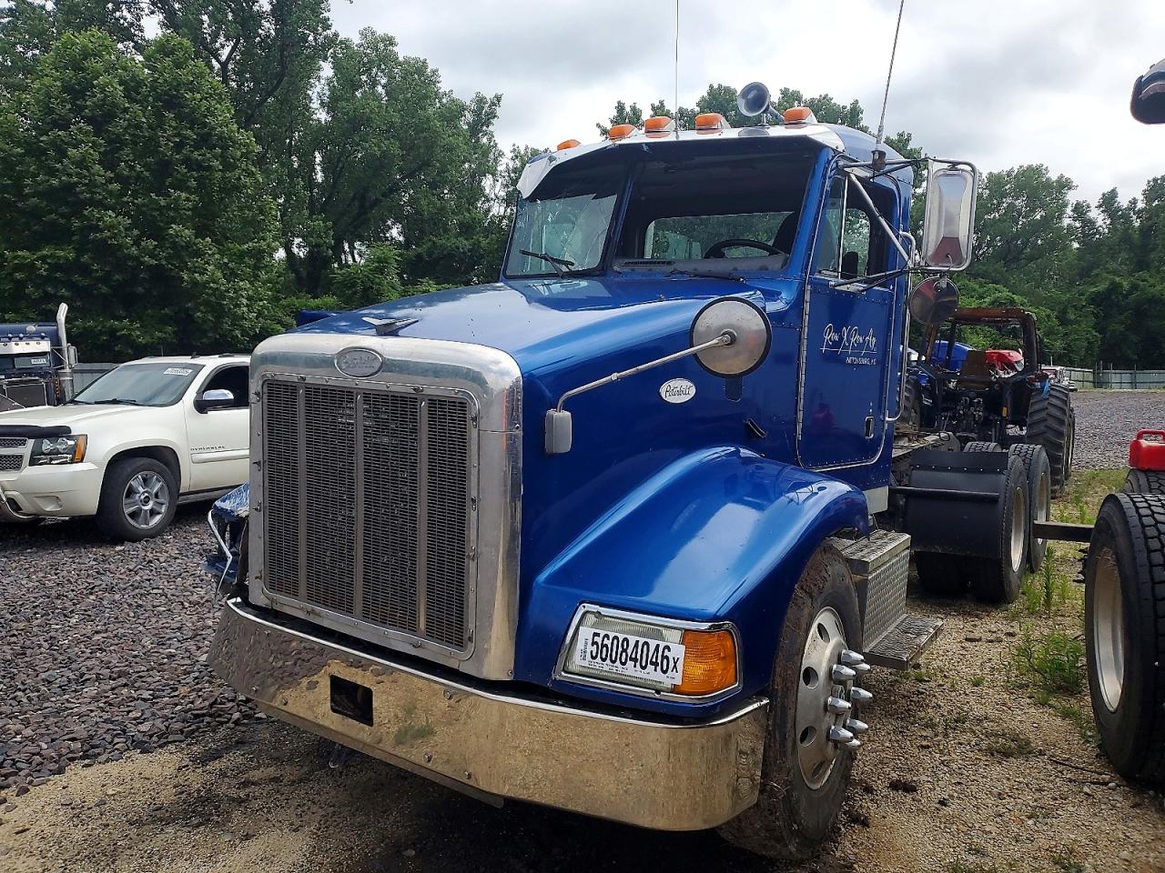 Peterbilt 385