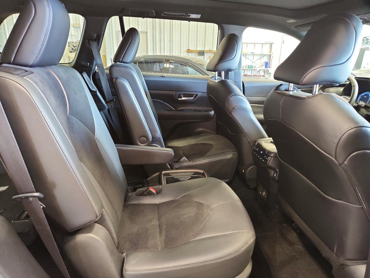 Toyota Grand Highlander Hybrid Max Platinum