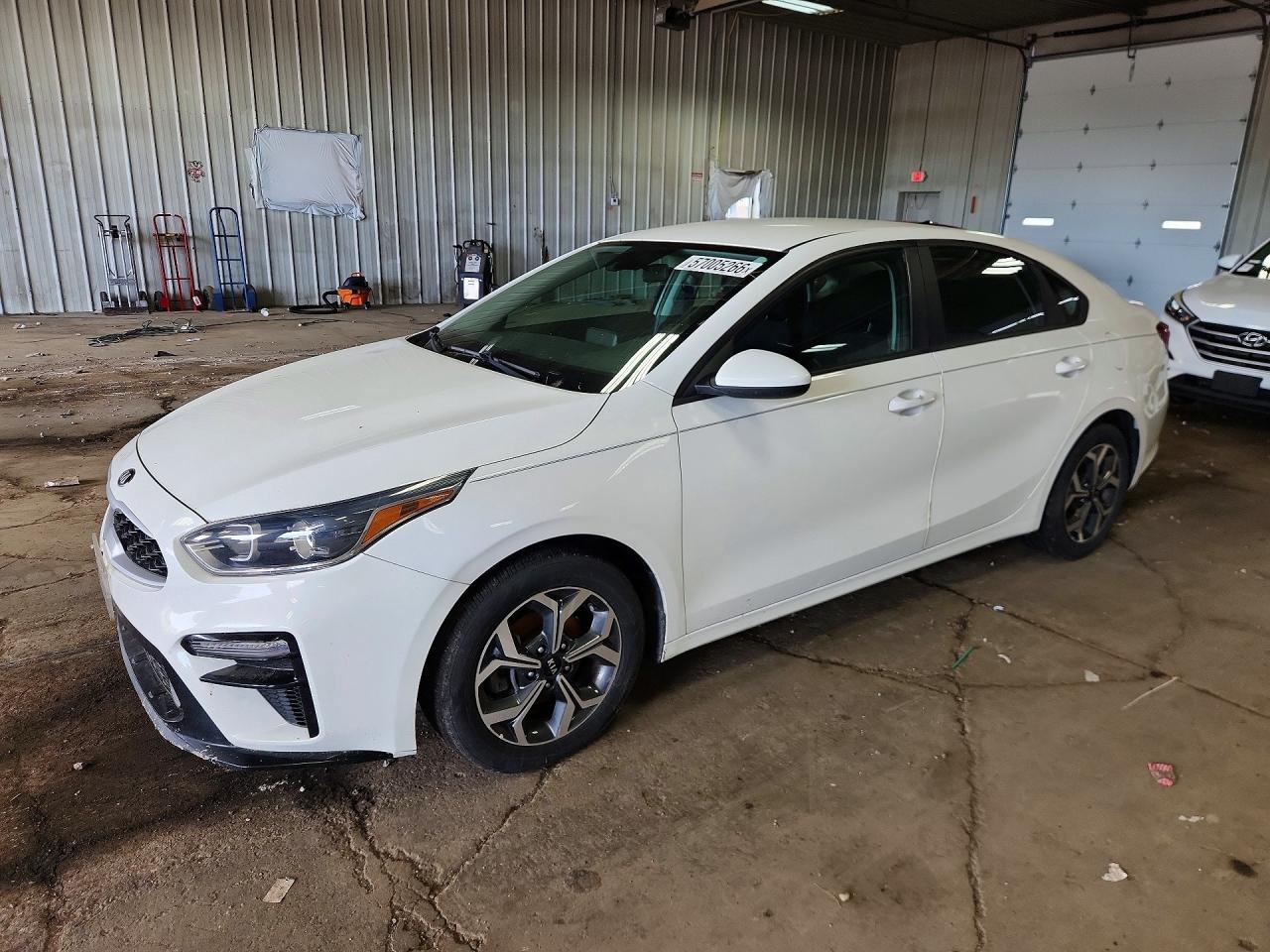 Salvage Kia Forte Image