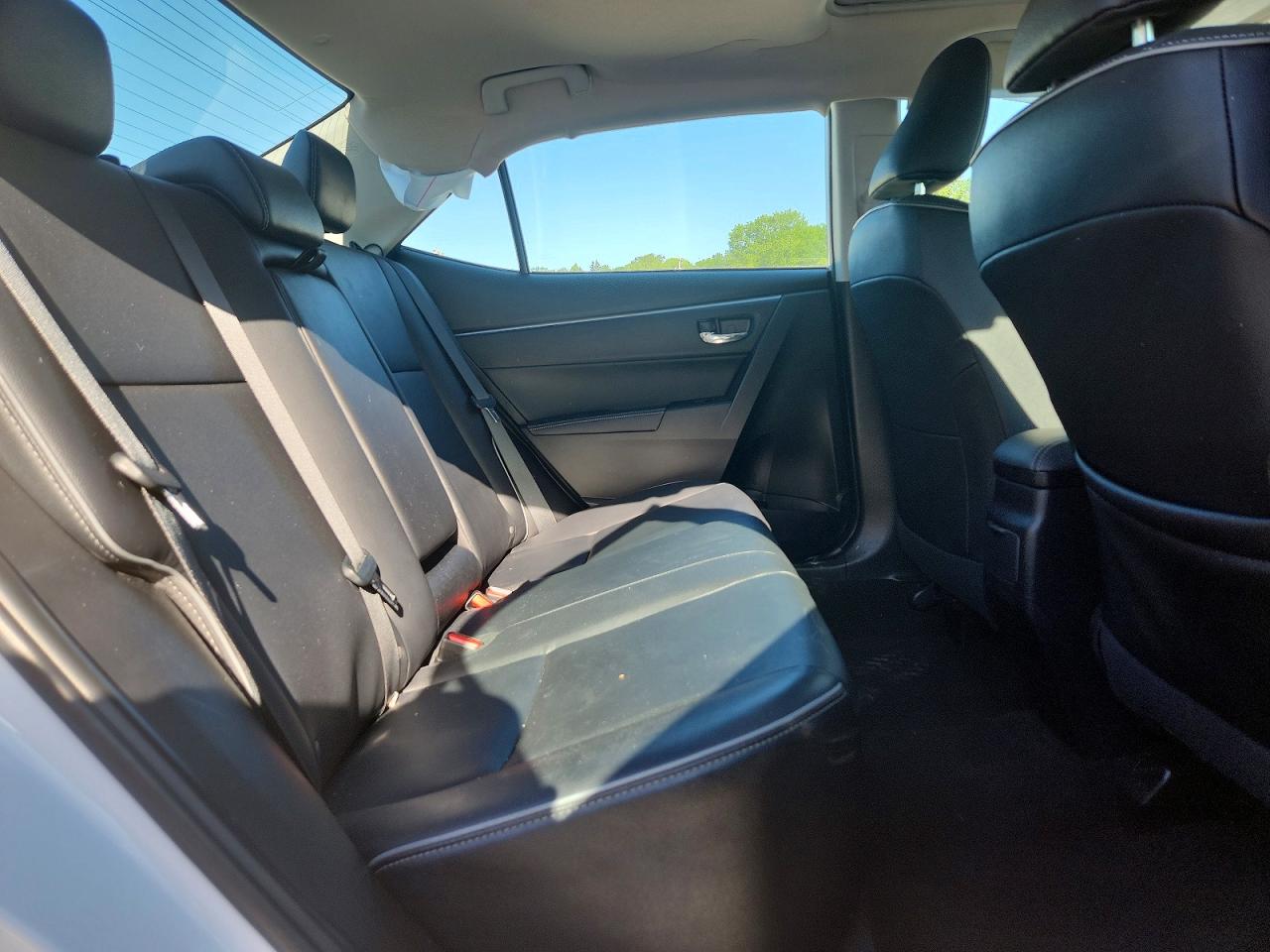 Toyota Corolla Le Premium